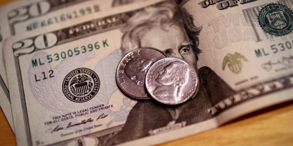 Dólar fecha abaixo de R$ 5,40 pela primeira vez em quatro meses