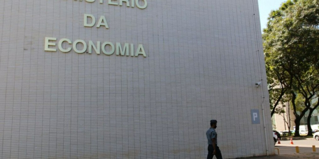 Brasil começará a reduzir IOF cambial ainda este ano