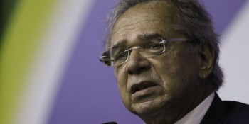 Queda do déficit primário deve-se a controle de gastos, diz ministro