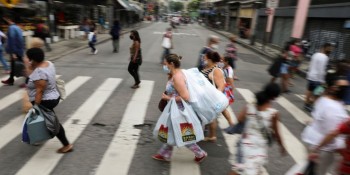 Emprego com carteira cresce 4% no trimestre encerrado em novembro