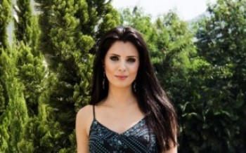 Juliana Kelling deixa de lado padrões de beleza
