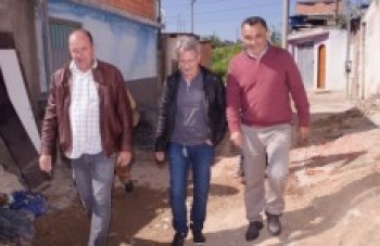 Izidro visita Paiolzinho e Itajuíbe