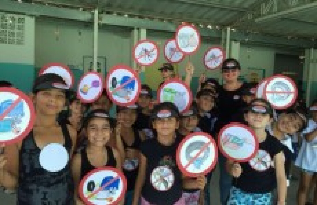 Alunos mobilizam a população para ajudar no combate à dengue