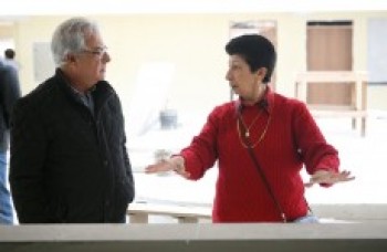 Marcos Borges vistoria construção de escola
