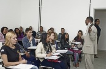 CEU oferece 150 vagas para diversos cursos