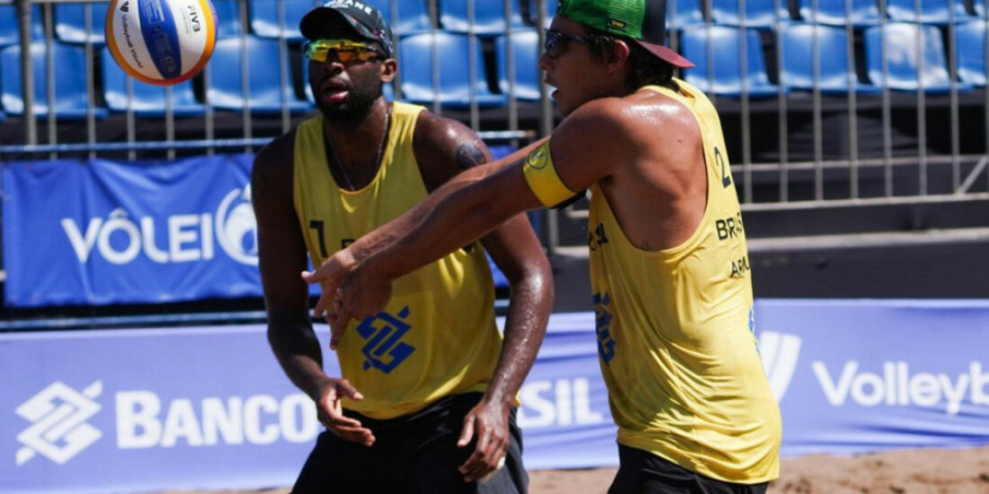 Vôlei de praia: Evandro e Arthur são campeões em fase do mundial no RJ