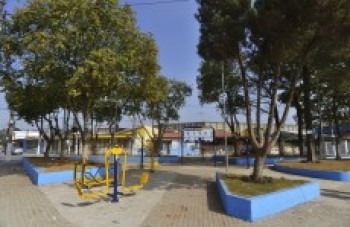 Borges inaugura praça e novo espaço para cursos