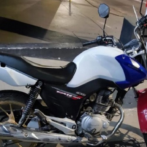 PM recupera motocicleta furtada e prende criminoso
