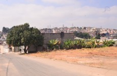 Moradores comemoram a retirada de lixo e entulho