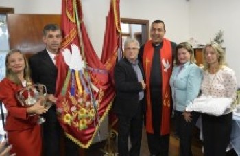 Borges recebe devotos do Divino