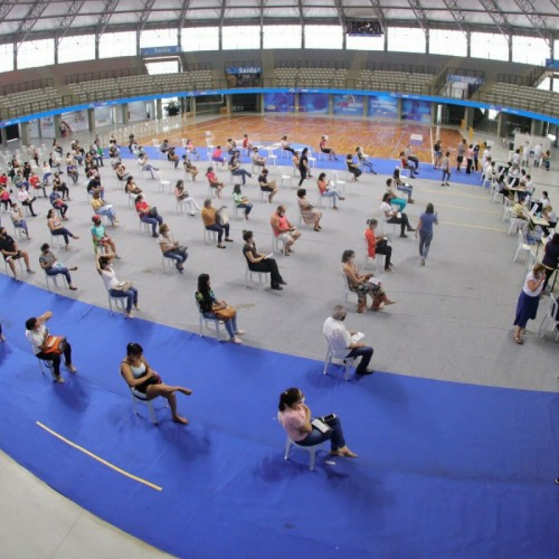 Vacinação contra coronavírus completa 1 ano neste feriado