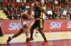 Larry é dúvida para jogo contra o Fla