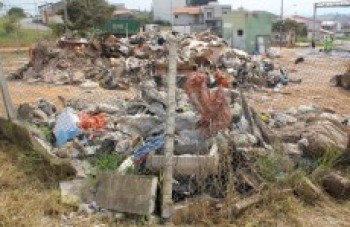 Comunidade se queixa de estado precário de Ecoponto