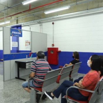 Procon passa a tirar dúvidas sobre compra e venda