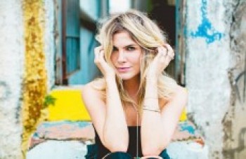 Julia Faria fez testes em casa