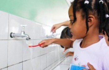 Projeto 'Crescendo Sorrindo' estimula práticas saudáveis