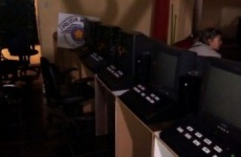 Máquinas caça-níqueis são encontradas no Jardim Rubi: