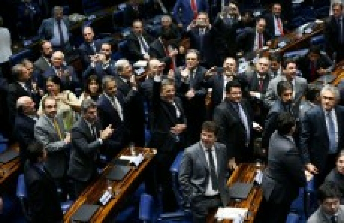 Senadores aprovaram processo por 55 a 22