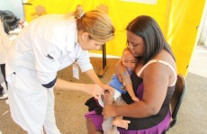 Mogi e Suzano aproveitam 'últimas gotas' da vacina