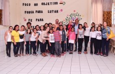 Pastoral entrega relatório ao prefeito Izidro Neto