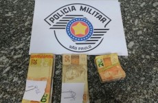 Polícia recupera dinheiro roubado de drogaria