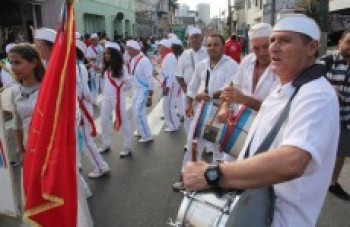 Entrada dos Palmitos reúne 20 mil pessoas no centro de Mogi
