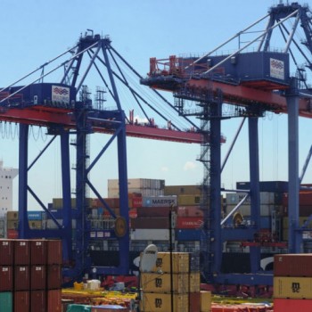 Ministério projeta superávit comercial de US$ 79,4 bi em 2022