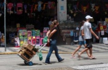 Vendas de final de ano registram crescimento menor do que 10%