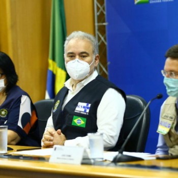 Médicos embarcam para reforçar saúde primária na Bahia