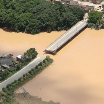 Sistemas de águas dos afetados pelas chuvas na Bahia são religados