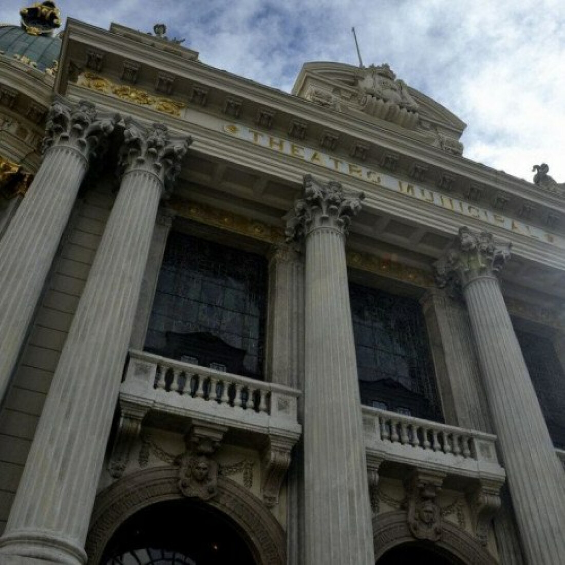 Theatro Municipal do Rio revela ao público seus bastidores