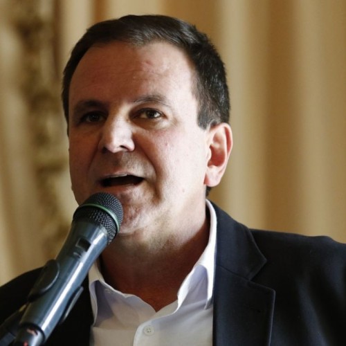 Taxa de positividade nos testes de covid aumentou no Rio, diz prefeito