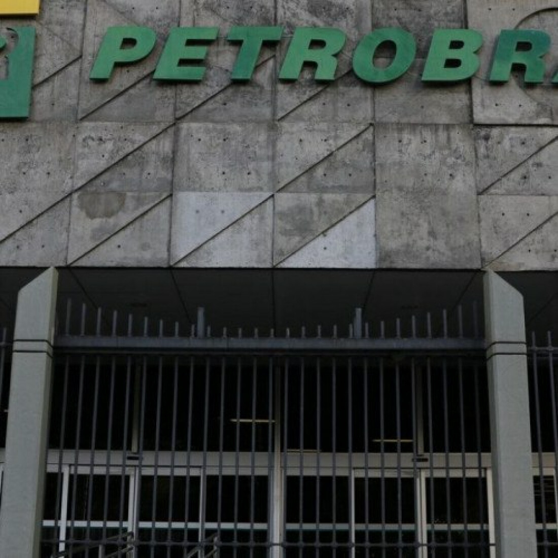 Petrobras vai recorrer de decisão que suspende aumento de gás no Rio