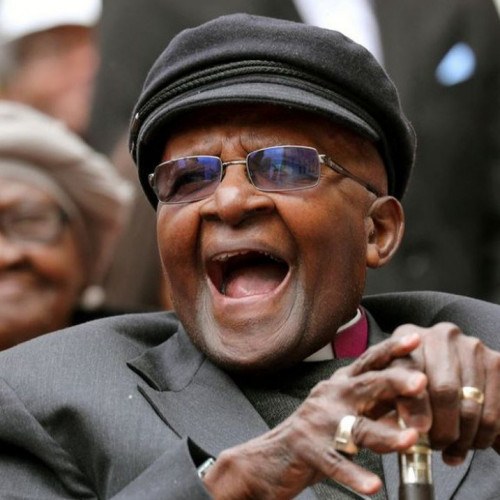 Nobel da Paz, ativista anti-aparheid Desmond Tutu morre aos 90 anos