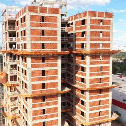Confiança da construção atinge maior patamar em oito anos