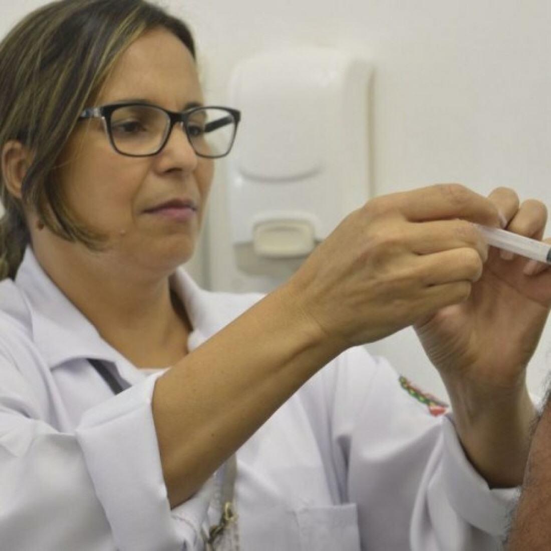 Com alta de doenças respiratórias, SP faz contratação de médicos