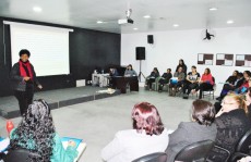 Professores fazem curso de produção de textos
