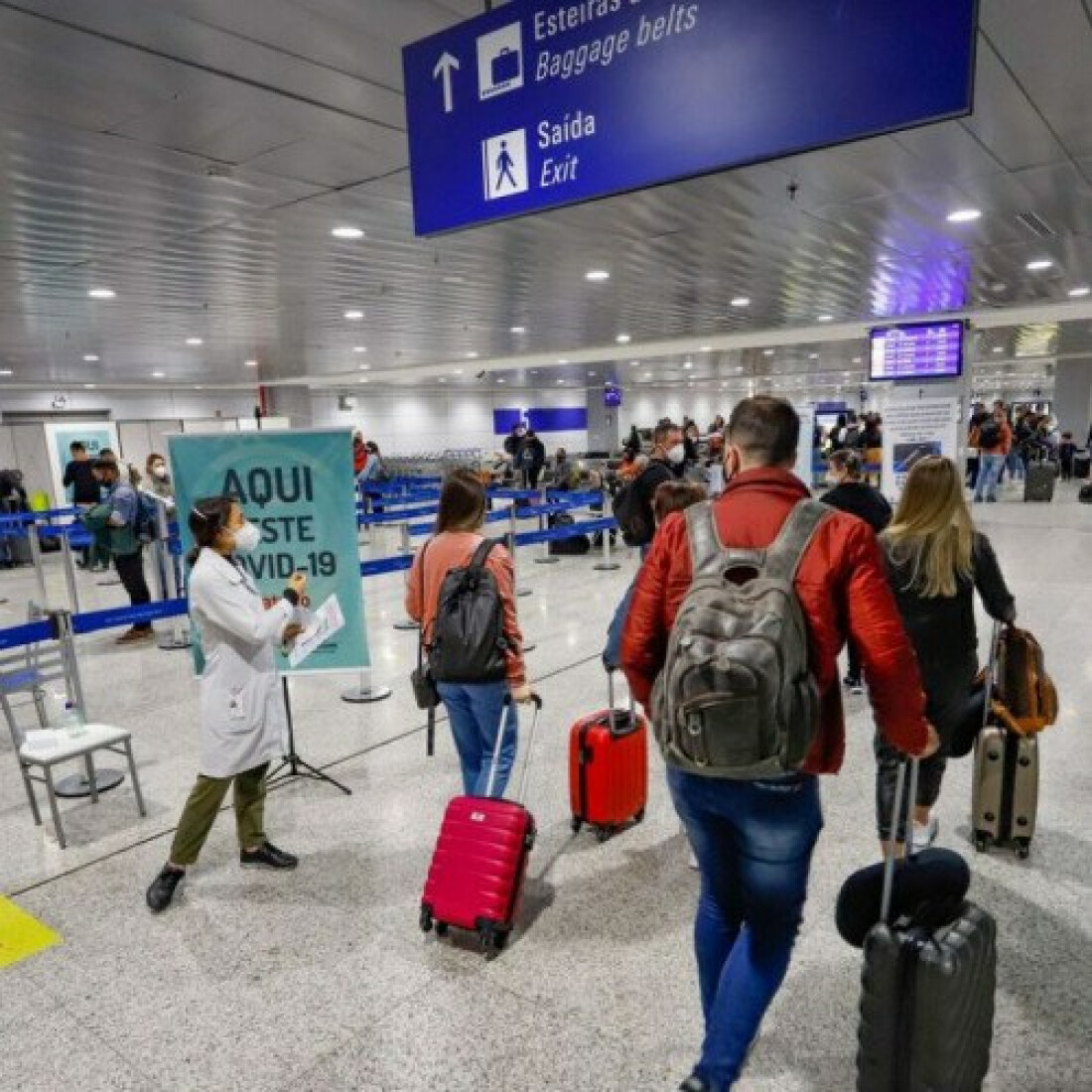Governo passa a exigir comprovante de vacinação para entrar no Brasil
