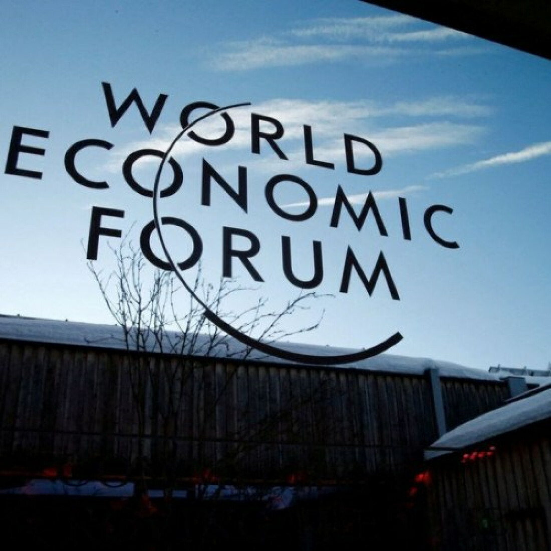 Fórum Econômico Mundial de 2022 é adiado em razão da variante Ômicron