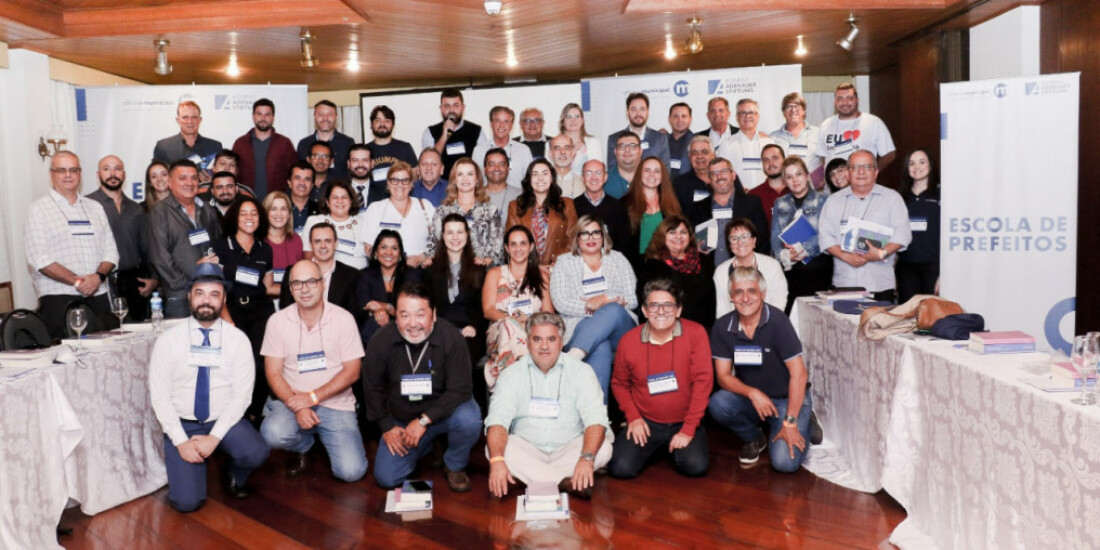 Prefeitos participam de imersão em autonomia financeira