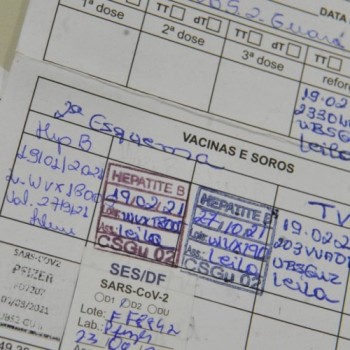 Intervalo da 3ª dose da vacina contra covid-19 será de quatro meses