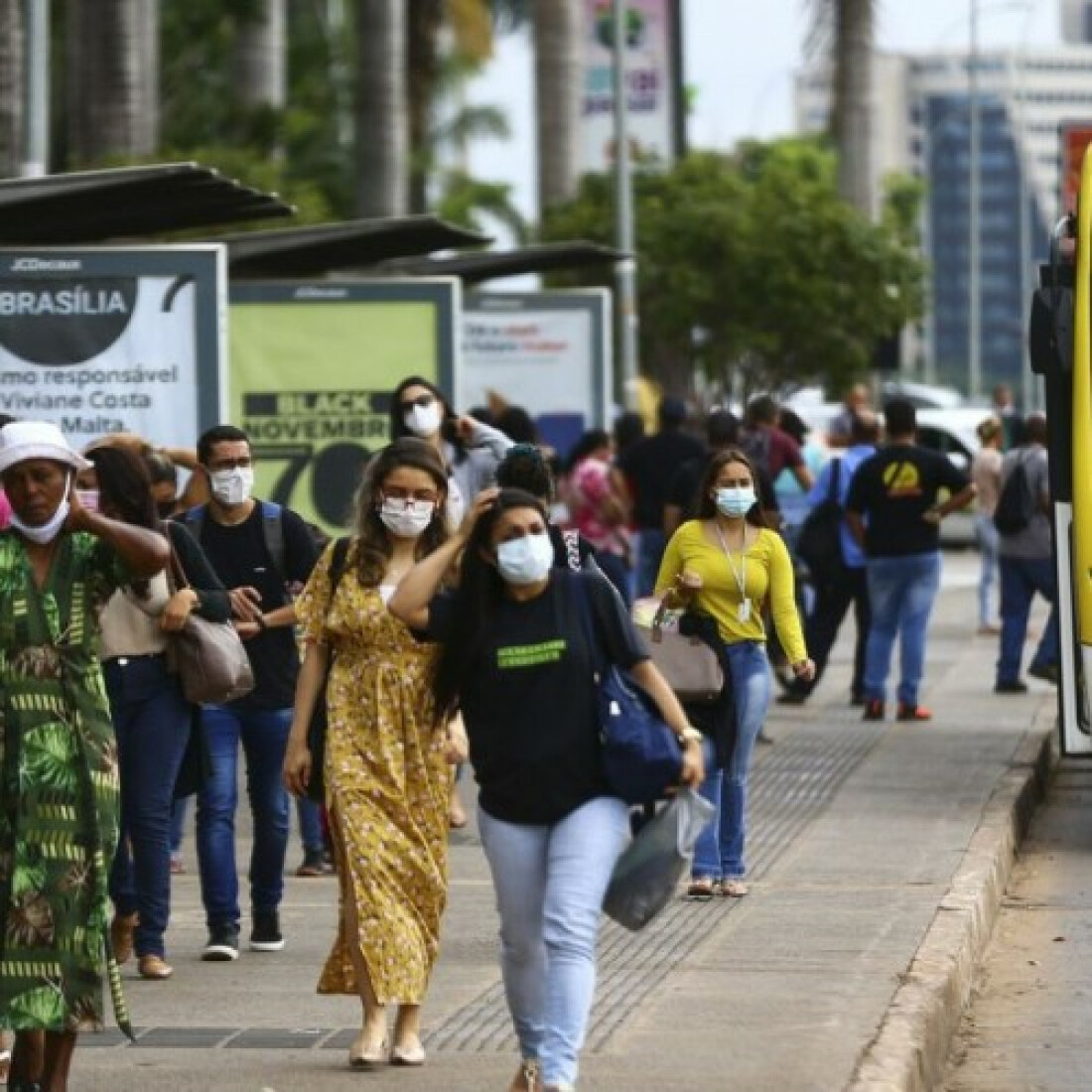 Covid-19: Brasil registra 206 mortes e 4.079 casos em 24 horas