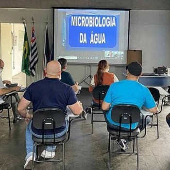 Curso amplia qualificação a operadores de estações