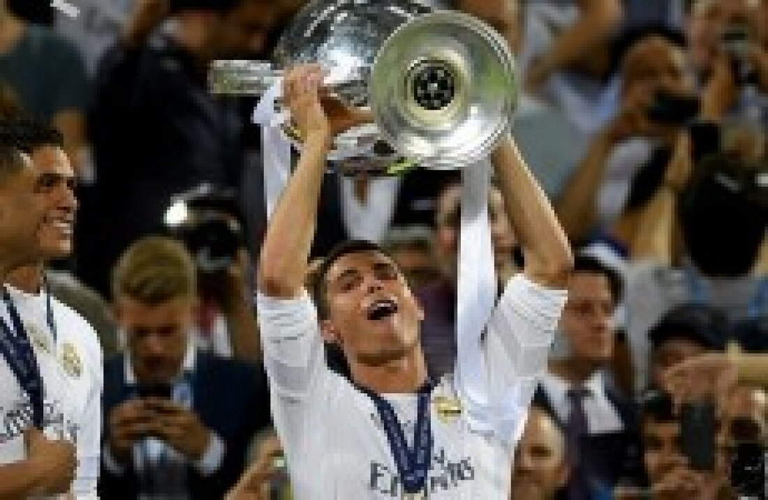 Real Madrid bate Atlético e leva título pela 11ª vez