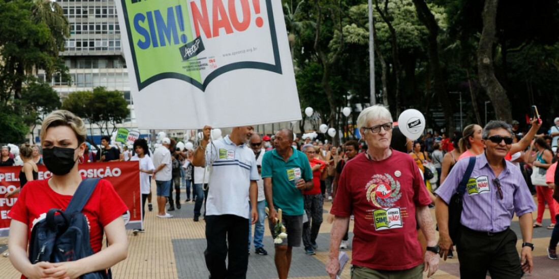 Sociólogo defende ações emergenciais para conter violência nas escolas