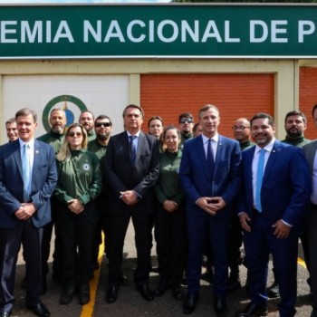 Presidente assina MP que viabiliza plano de saúde para a PF