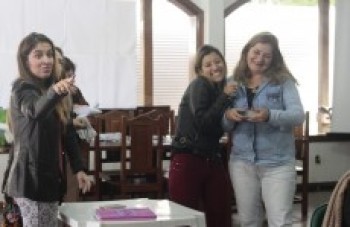 Professores de Poá se reúnem em capacitação na Secretaria de Educação