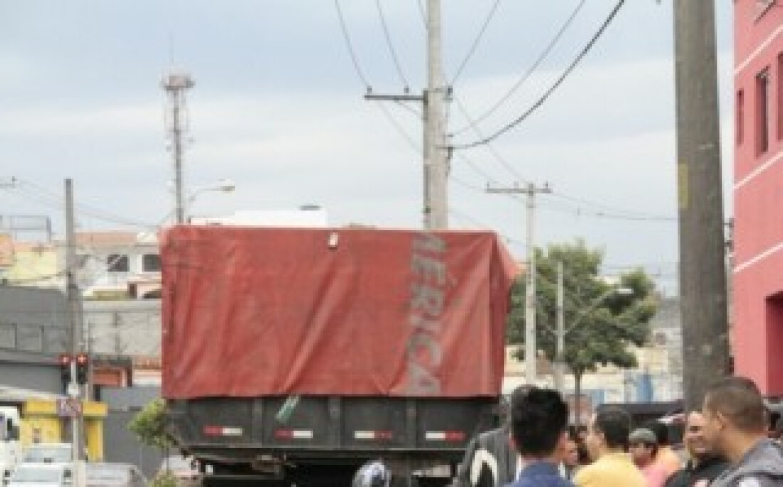 Motociclista morre em acidente