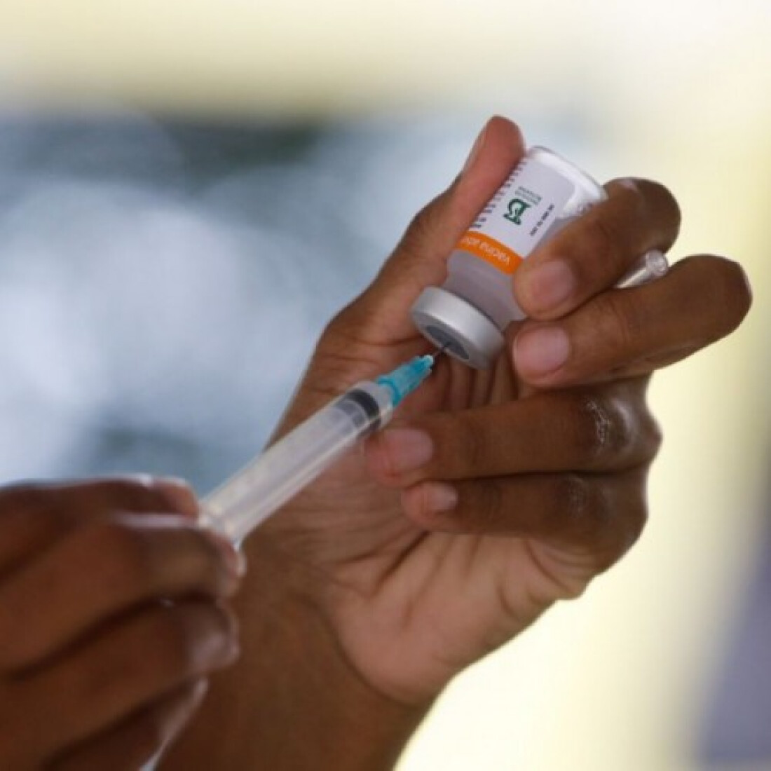Anvisa avalia pedido para que crianças sejam vacinadas com CoronaVac