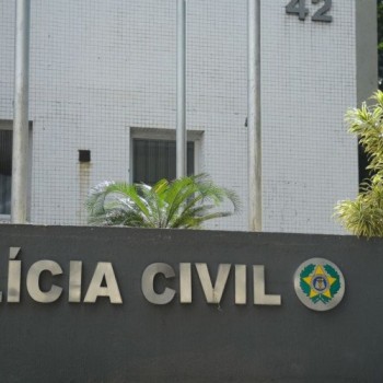 MP e polícia fazem operação contra grupos nazistas